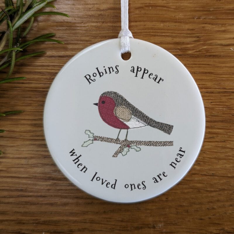 Robins Appear ceramic hanging decoration